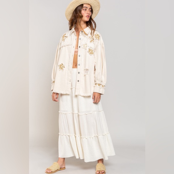 POL Star Patch Distressed Fringe Button-Up Denim Jacket in Oatmilk - Picture 5 of 5